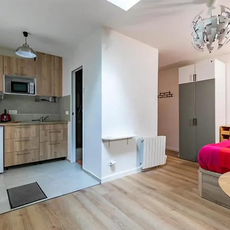 Gare Du Nord Confortable Pied à Terre Avec Patio Appartamento